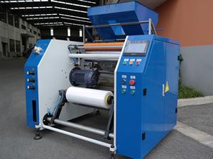 Rebobinadora automática de film pre-estirado